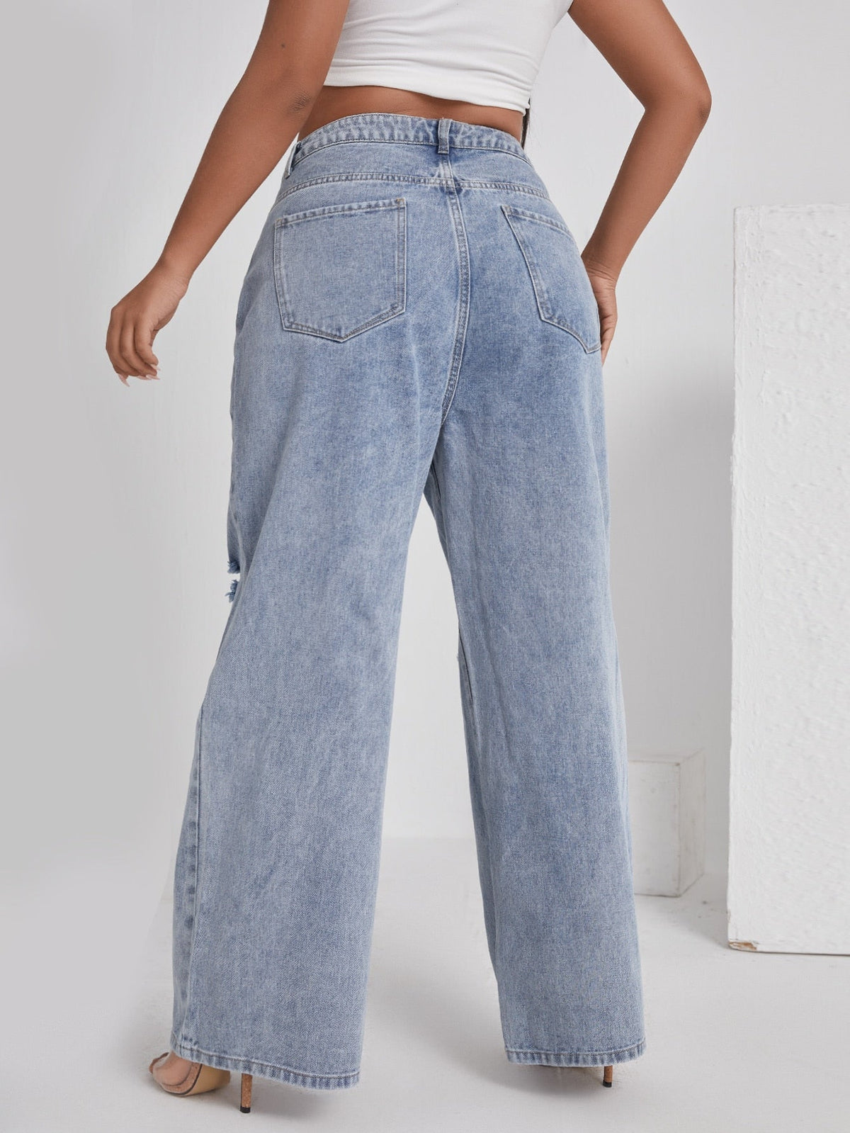 Plus Size High Waist Jeans mit weitem Bein und Rissen