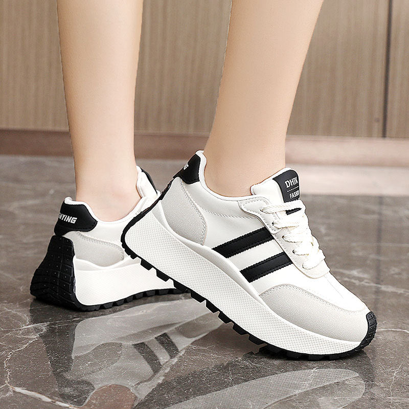 Women's Fashionable Lace Up Platform Walking Sneaker