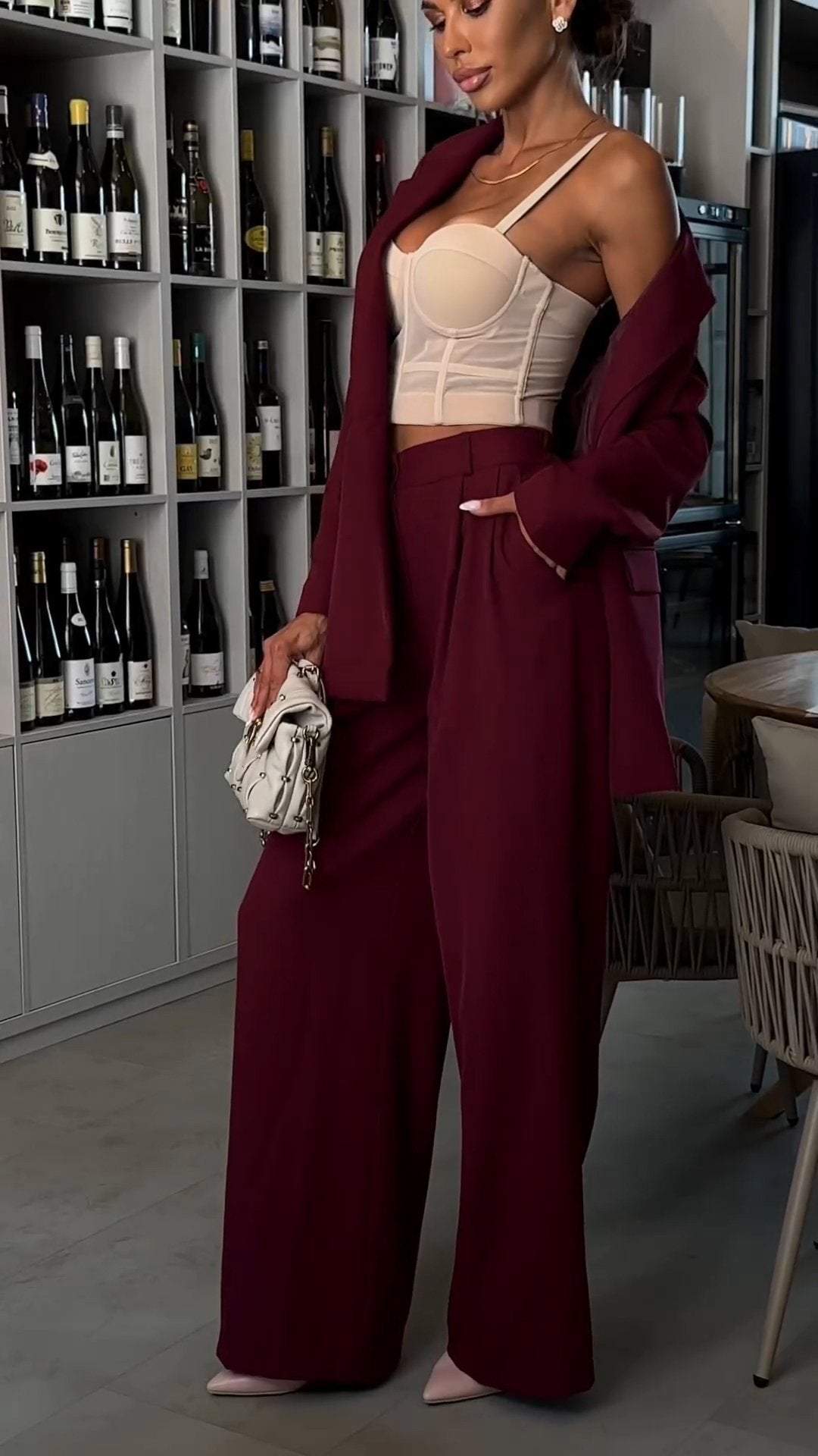 Ensemble deux pièces de costume de banlieue uni à revers pour femme